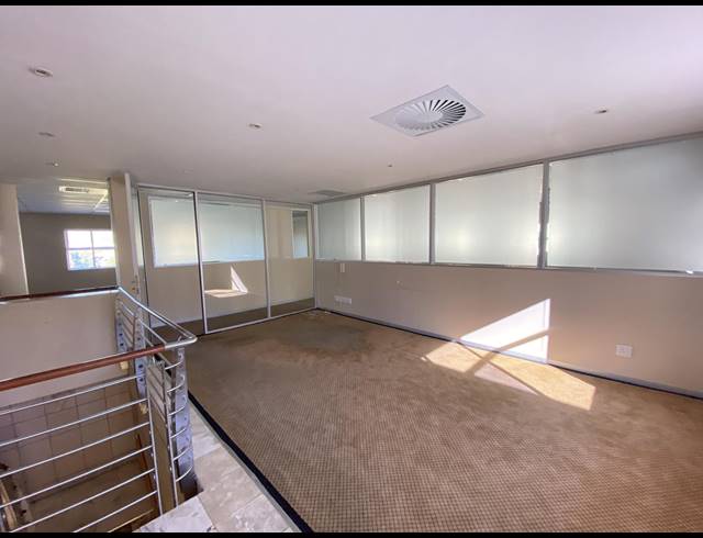 354M² OFFICE TO LET IN STEENBERG